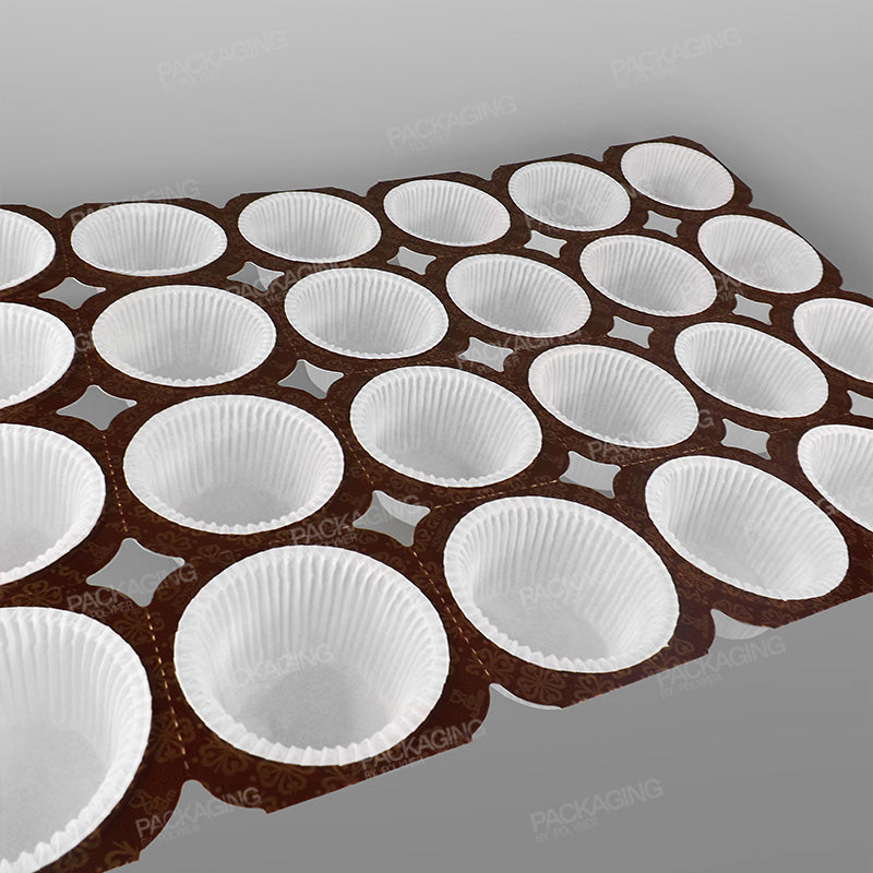 2oz Paper Muffin Cases on Card Tray 24/T [G9F12002]